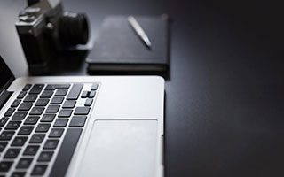 盘点娱乐圈的几位小脚美女明星，比颖宝的还小