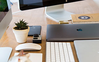 女明星身材焦虑背后：谁在制造裸体审视？