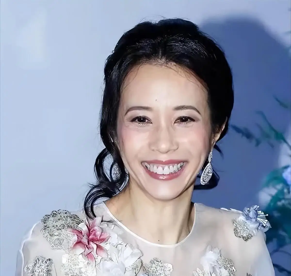 身材好的女明星_长得丑身材好明星_娱乐圈长得很像的明星