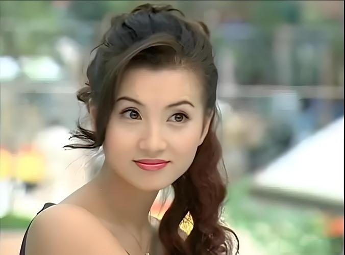 娱乐圈美女排行榜100名_娱乐圈十大美胸女星_娱乐圈知名美女