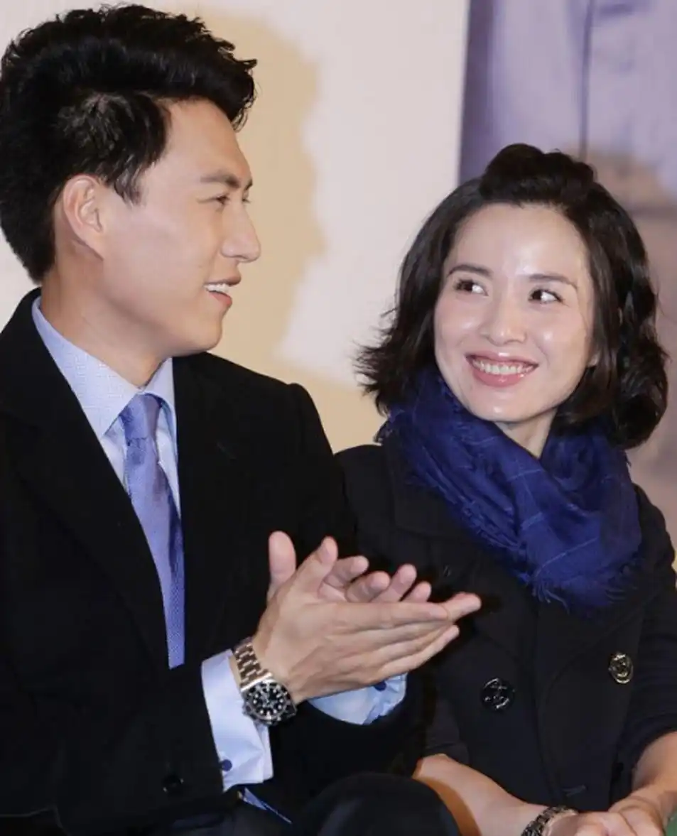 卓伟爆料男星离婚 内幕消息 靳东吴奇隆绯闻_又一对明星离婚互爆黑料,